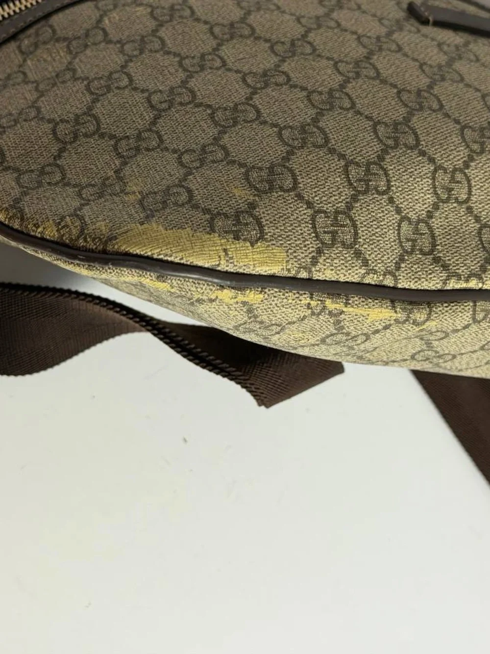 Gucci gg supreme